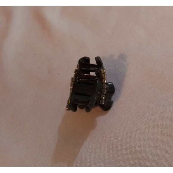 Vintage Rhinestone Hair Claw Clip Black & Clear Stones Elegant Accessory - Picture 2 of 2